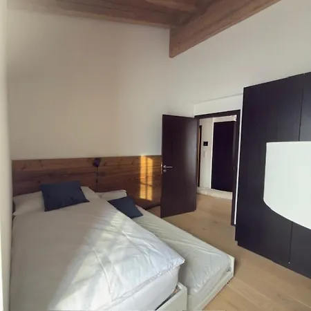 Les Elans Apartment